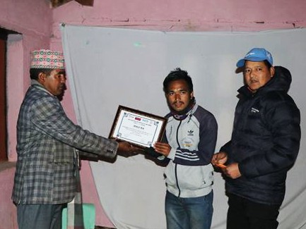 कर्णाली खबरकर्मी सुनार सम्मानित 